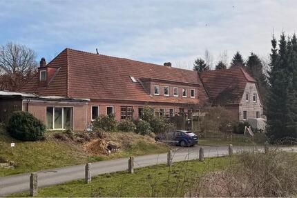 Haus Schleswig - 14 Zimmer, 413 m&sup2;, 315.000&euro; | Angebot:24688012