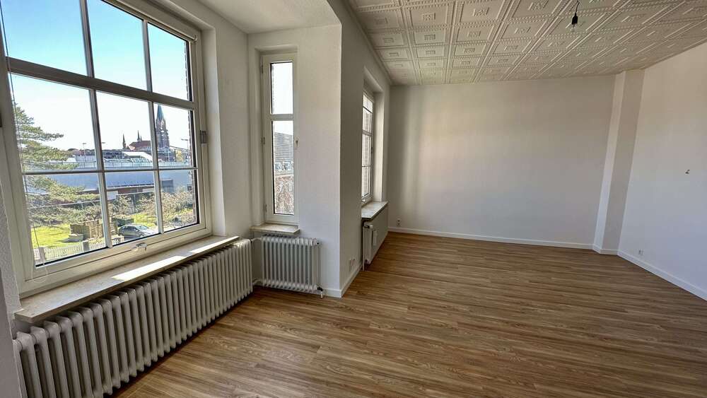Etagenwohnung Schleswig - 5 Zimmer, 153 m&sup2;, 1.350&euro; | Angebot:21516532