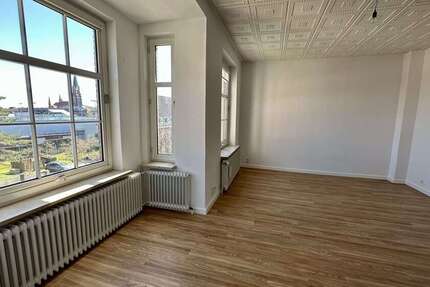 Wohnung Schleswig - 5 Zimmer, 153 m&sup2;, 1.350&euro; | Angebot:21516532