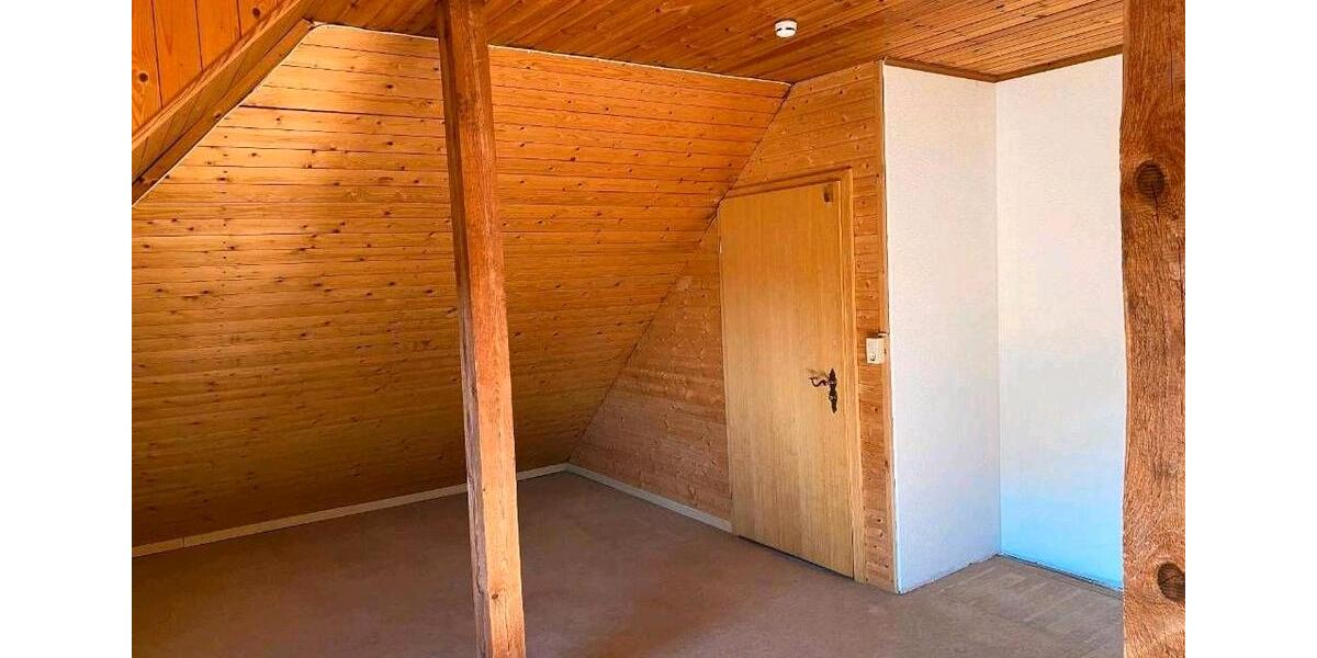 Dachgeschoßwohnung Dörphof - 3 Zimmer, 75 m&sup2;, 710&euro; | Angebot:26431411