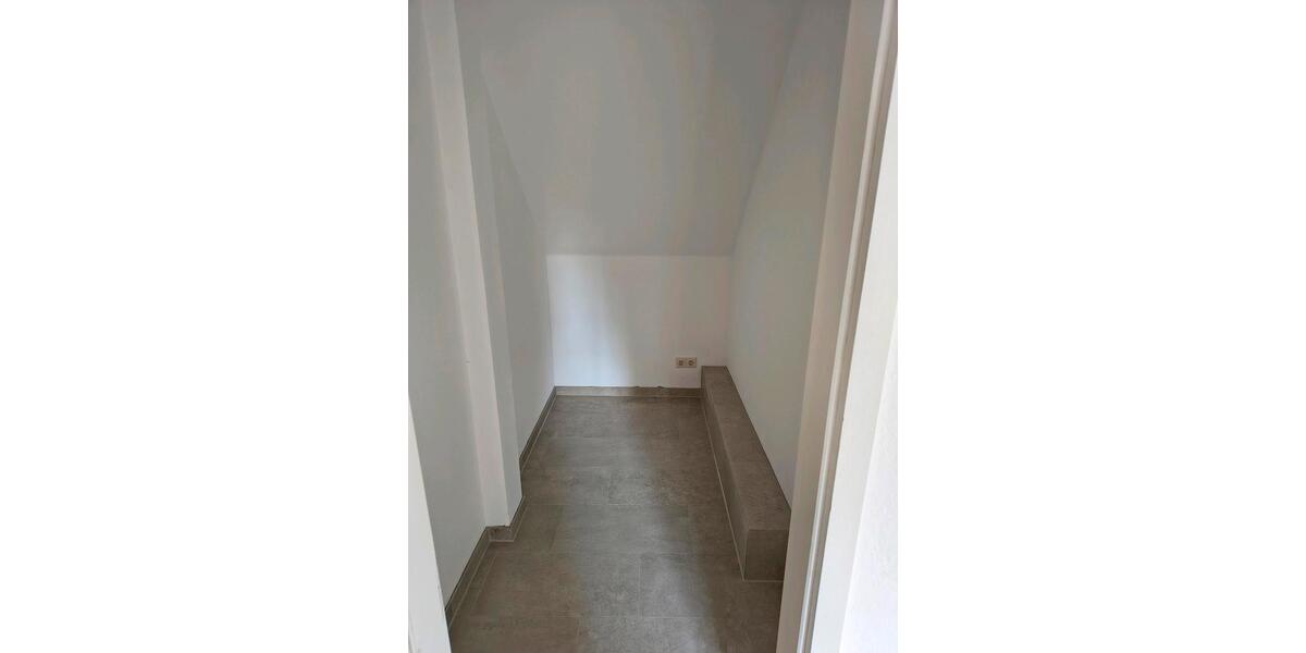 Dachgeschoßwohnung Schleswig - 3 Zimmer, 62 m&sup2;, 700&euro; | Angebot:25364783