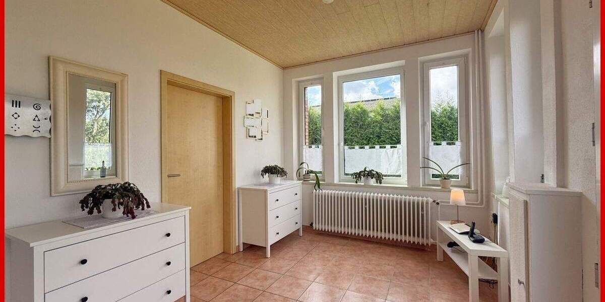 Einfamilienhaus Nübel - 6 Zimmer, 196 m&sup2;, 320.000&euro; | Angebot:25851284
