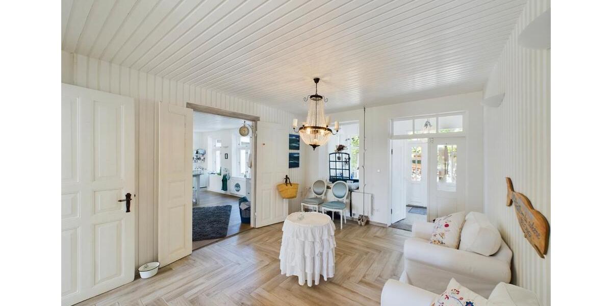 Einfamilienhaus Süderbrarup - 10 Zimmer, 471 m&sup2;, 740.000&euro; | Angebot:26484026