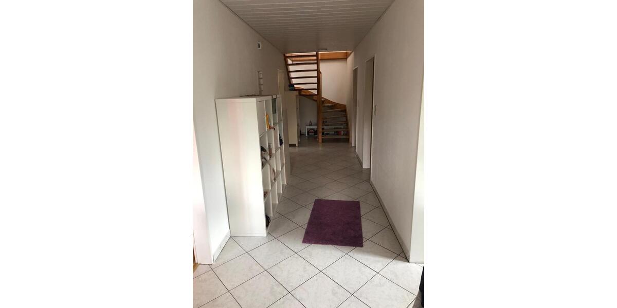 Maisonettenwohnung Büdelsdorf - 4 Zimmer, 125 m&sup2;, 1.300&euro; | Angebot:25717952