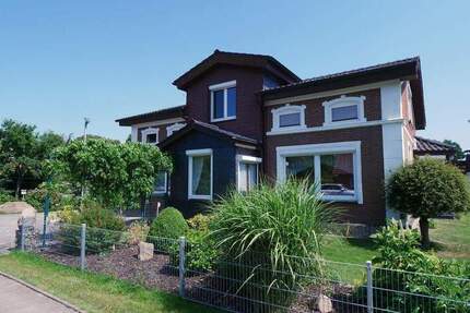 Haus Rieseby - 6 Zimmer, 217 m&sup2;, 293.500&euro; | Angebot:25704263