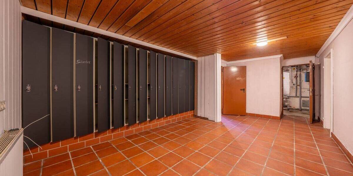 Mehrfamilienhaus, Wohnhaus Kropp - 9 Zimmer, 224 m&sup2;, 469.000&euro; | Angebot:25730186