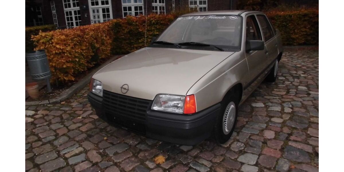 Opel Kadett 71.000 km 3.950 &euro; rendsburg 24768