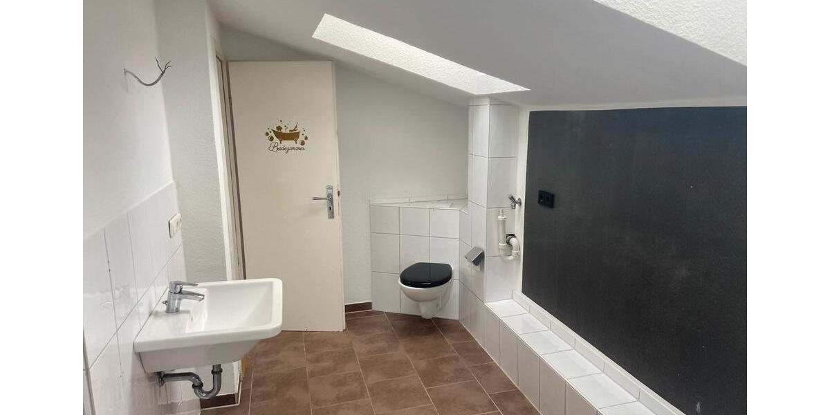 Etagenwohnung Süderbrarup - 3 Zimmer, 92 m&sup2;, 600&euro; | Angebot:26441896