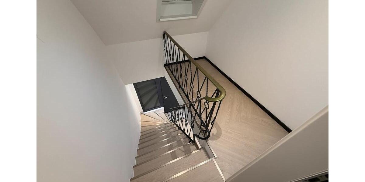 Mehrfamilienhaus, Wohnhaus Westerrönfeld - 7 Zimmer, 210 m&sup2;, 790.000&euro; | Angebot:24951220