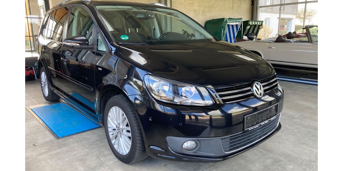 VW Touran 150.000 km 11.999 &euro; Nübelfeld / Steinbergkirche 24972