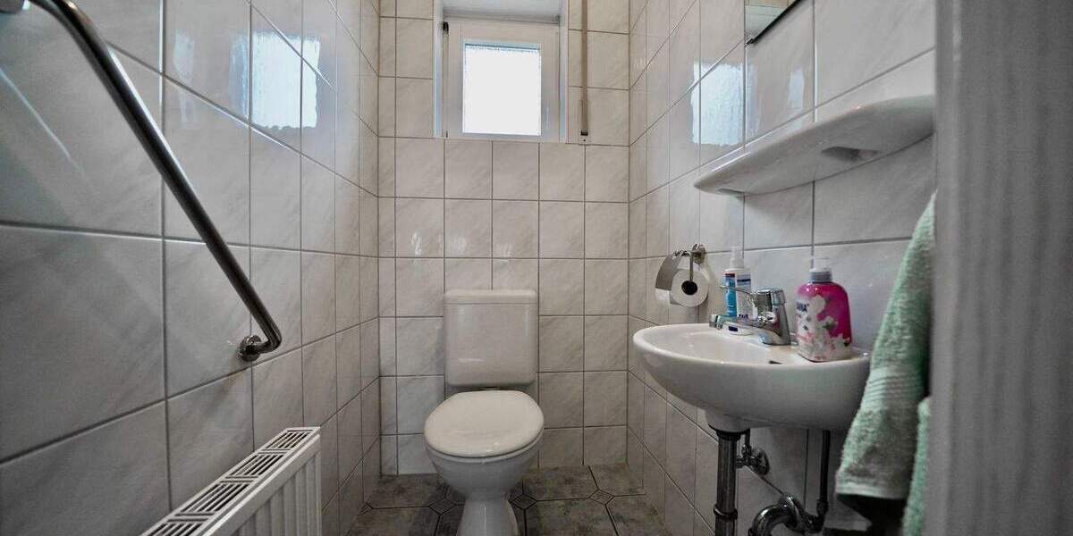 Mehrfamilienhaus, Wohnhaus Großwaabs Großwaabs - 8 Zimmer, 235 m&sup2;, 469.000&euro; | Angebot:25700576