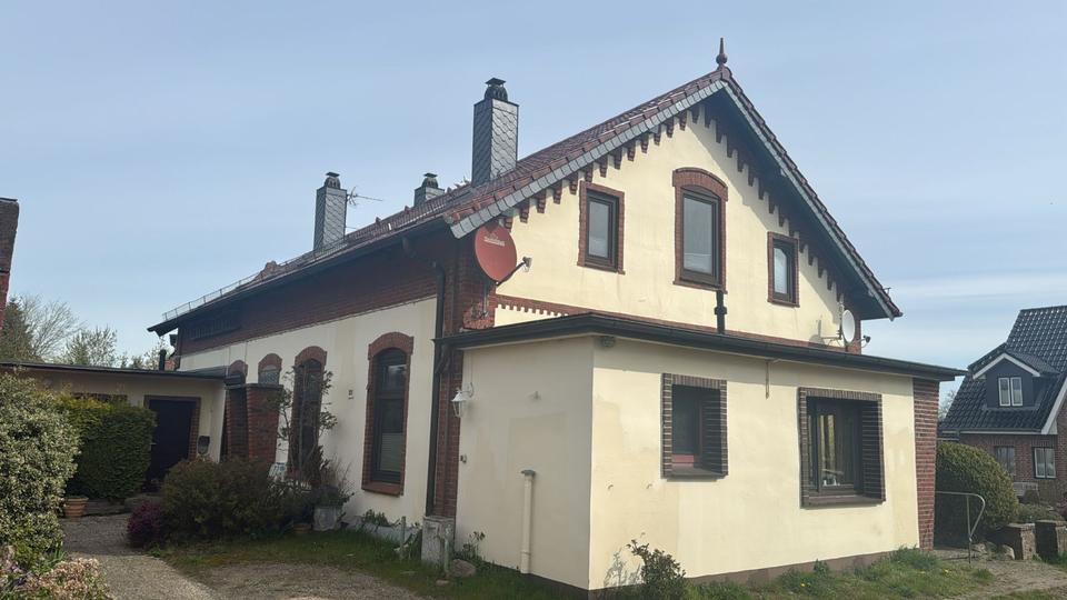 Einfamilienhaus Schülldorf - 10 Zimmer, 145 m&sup2;, 320.000&euro; | Angebot:26585349