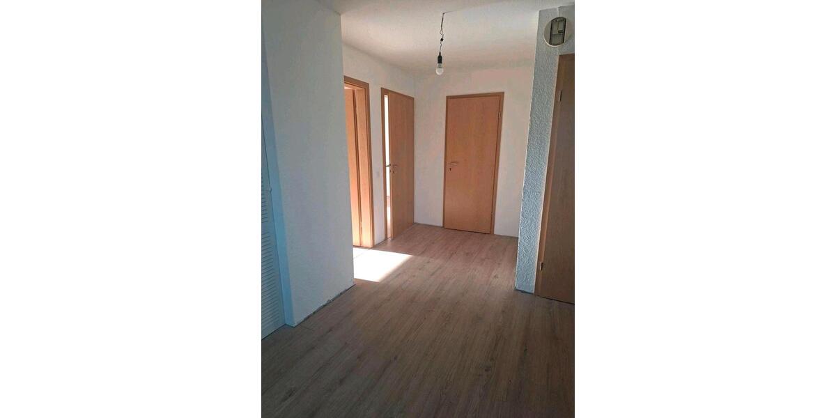 Dachgeschoßwohnung Dannewerk - 3 Zimmer, 85 m&sup2;, 1.200&euro; | Angebot:26239013