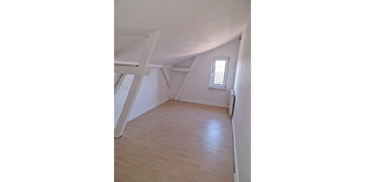 Etagenwohnung Büdelsdorf - 3 Zimmer, 110 m&sup2;, 625&euro; | Angebot:25700043