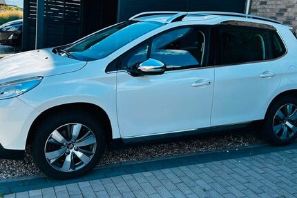 Peugeot 2008 137.500 km 7.500 &euro; Damp 24351