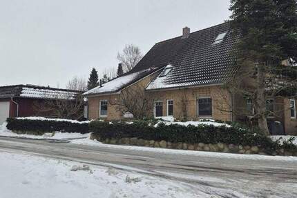 Haus Twedt - 6 Zimmer, 181 m&sup2;, 365.000&euro; | Angebot:25724220