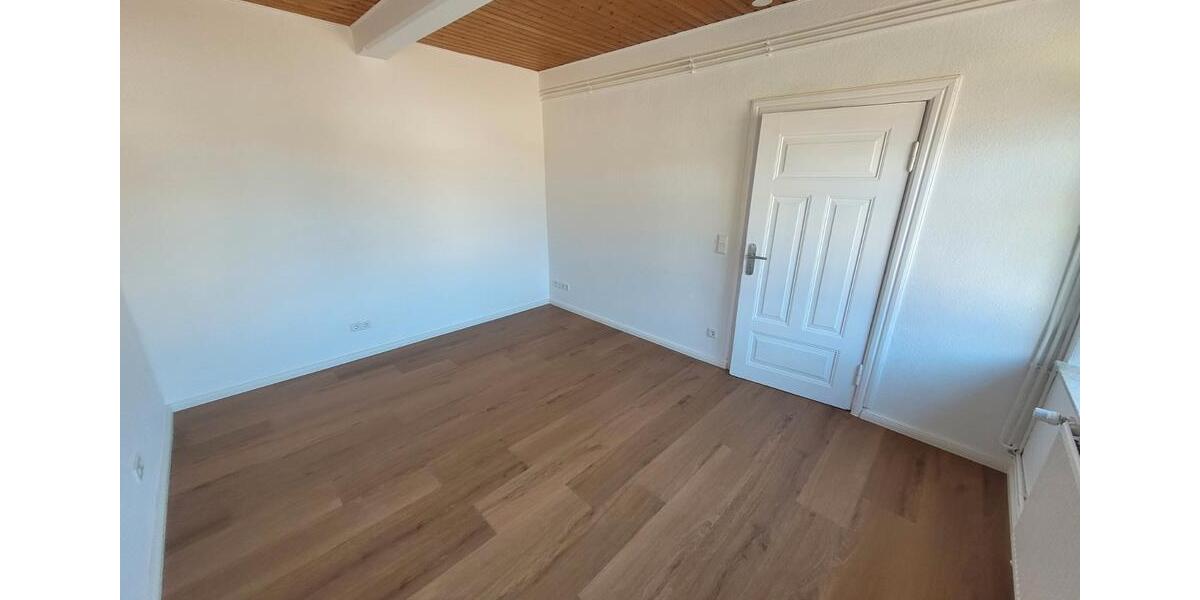 Erdgeschoßwohnung Löwenstedt - 4.5 Zimmer, 132 m&sup2;, 925&euro; | Angebot:26691825