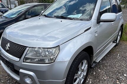 Suzuki Grand Vitara 256.500 km 2.780 &euro; Rendsburg 24768