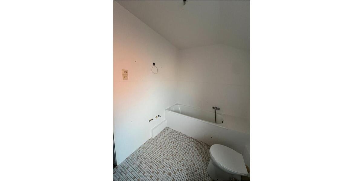 Etagenwohnung Erfde - 2 Zimmer, 90 m&sup2;, 750&euro; | Angebot:25822354