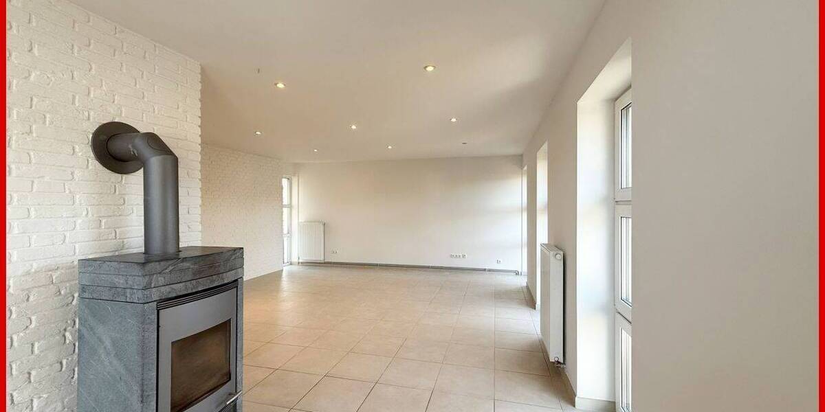 Einfamilienhaus Schleswig - 9 Zimmer, 210 m&sup2;, 550.000&euro; | Angebot:25705483