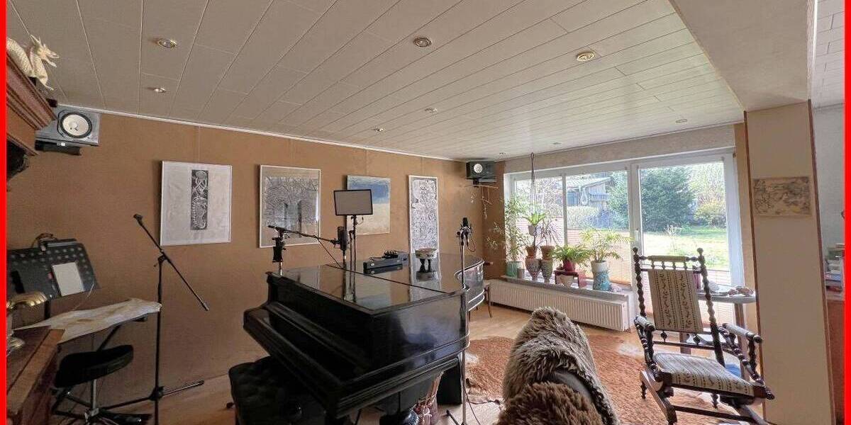 Einfamilienhaus Schleswig - 5 Zimmer, 140 m&sup2;, 215.000&euro; | Angebot:25705479