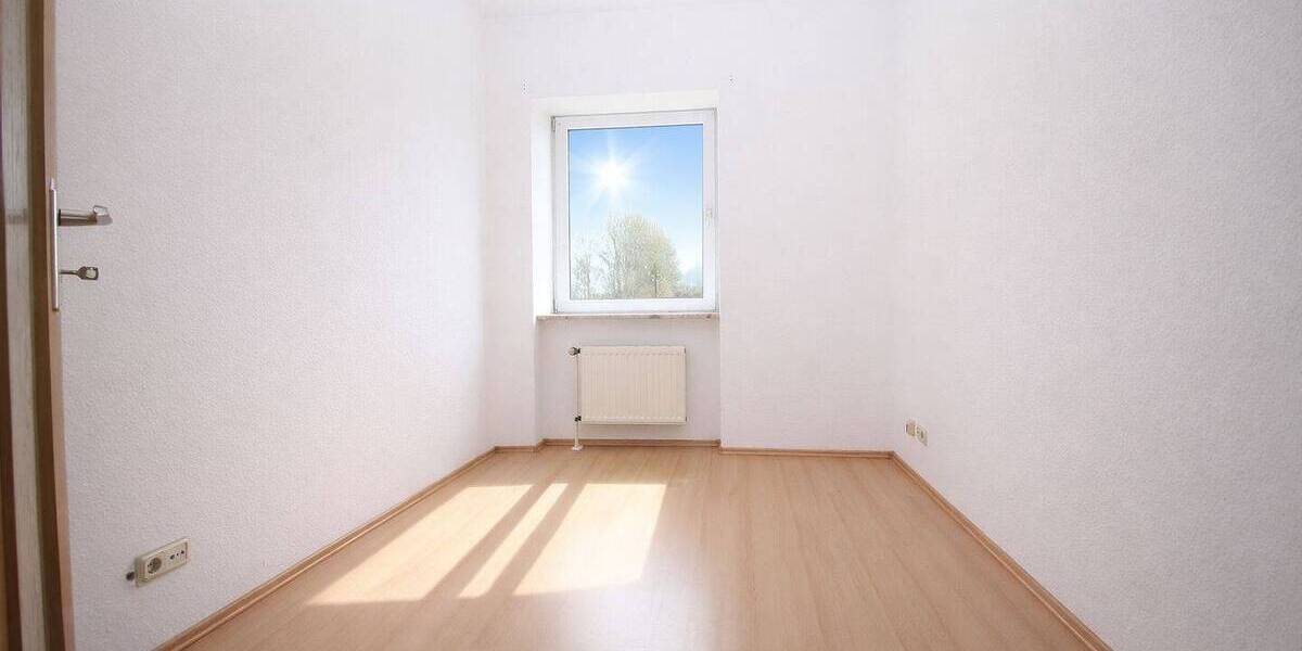 Zimmer Loose - 3 Zimmer, 91 m&sup2;, 795&euro; | Angebot:25929018