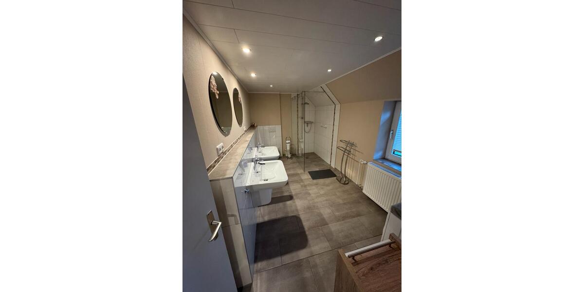 Einfamilienhaus Alt Duvenstedt - 11 Zimmer, 260 m&sup2;, 330.000&euro; | Angebot:26495205