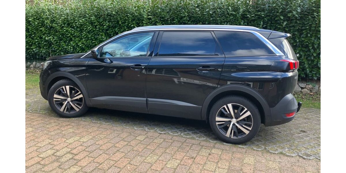 Peugeot 5008 104.000 km 14.250 &euro; Osterrönfeld 24783
