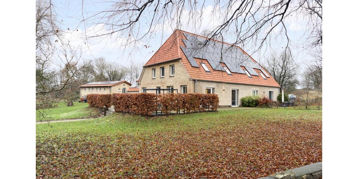 Reihenhaus Rieseby - 5 Zimmer, 206 m&sup2;, 2.300&euro; | Angebot:26230629