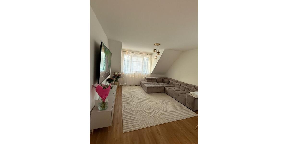 Dachgeschoßwohnung Taarstedt - 3 Zimmer, 73 m&sup2;, 850&euro; | Angebot:25783233