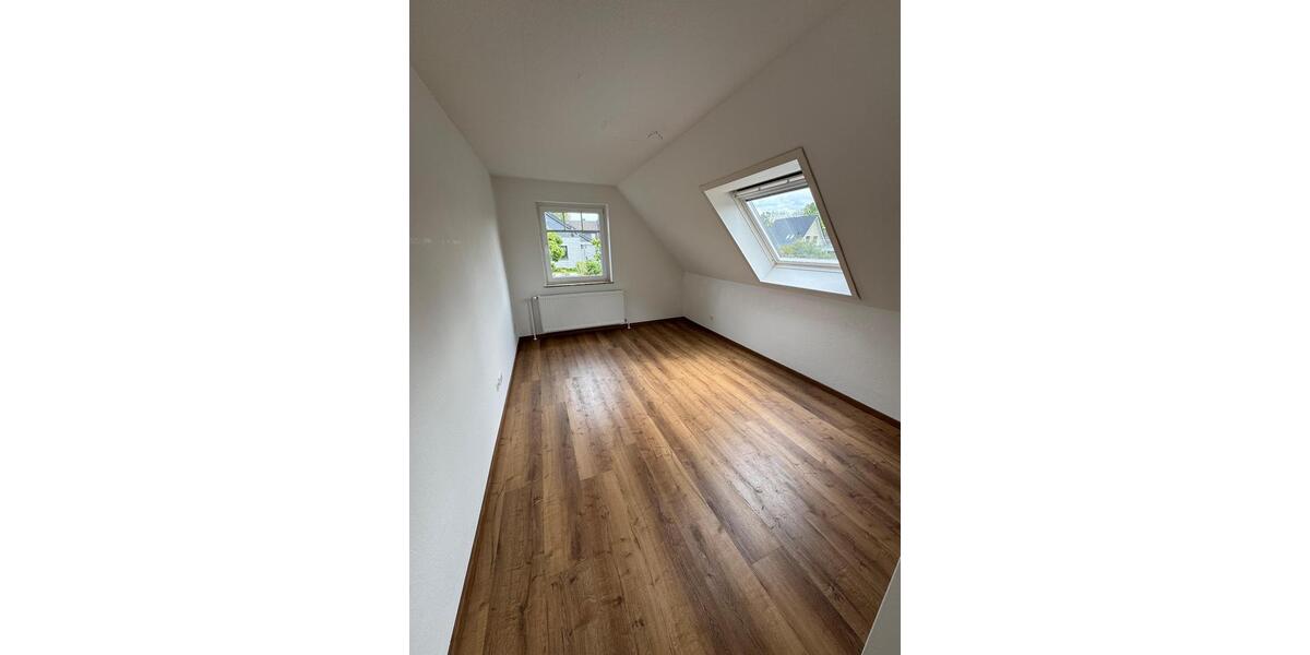 Reihenhaus Tastrup - 6 Zimmer, 155 m&sup2;, 1.490&euro; | Angebot:26642945