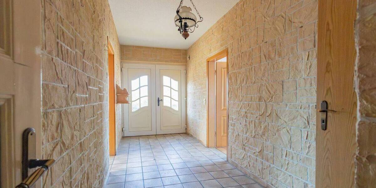 Mehrfamilienhaus, Wohnhaus Erfde - 8 Zimmer, 300 m&sup2;, 319.000&euro; | Angebot:25968608