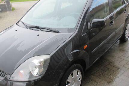 Ford Fiesta 219.000 km 1.990 &euro; Hünning bei Jübek 24887
