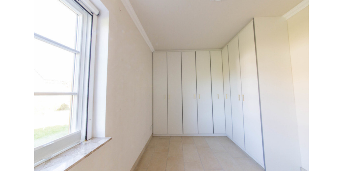 Einfamilienhaus Dörphof - 8 Zimmer, 163 m&sup2;, 1.750&euro; | Angebot:25320800