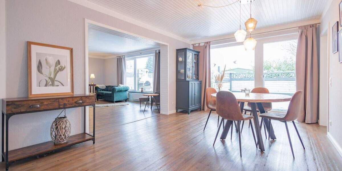 Mehrfamilienhaus, Wohnhaus Lohe-Föhrden Föhrden - 8 Zimmer, 195 m&sup2;, 299.000&euro; | Angebot:25728177