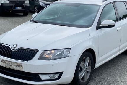 Skoda Octavia 322.000 km 4.900 &euro; Bilschau 24988