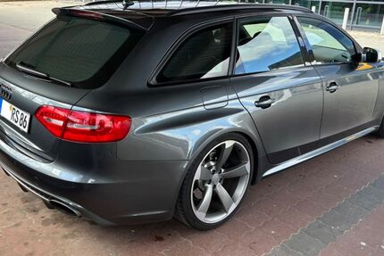 Audi RS4 104.875 km 39.990 &euro; Büdelsdorf 24782