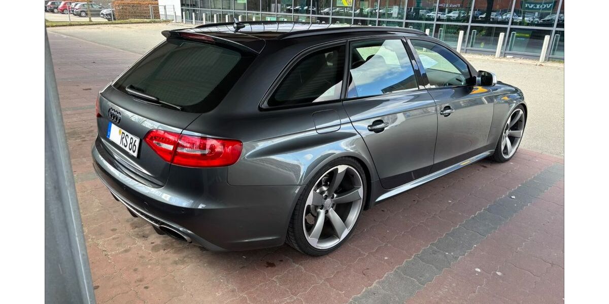 Audi RS4 104.875 km 39.990 &euro; Büdelsdorf 24782