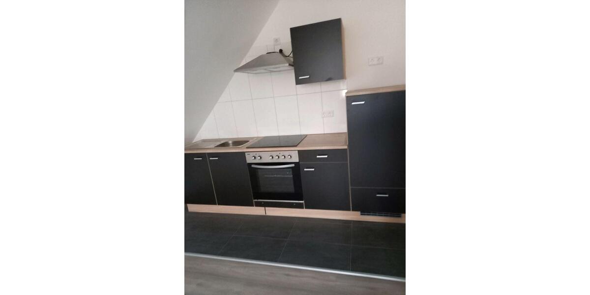 Dachgeschoßwohnung Büdelsdorf - 2 Zimmer, 38 m&sup2;, 478&euro; | Angebot:25992575