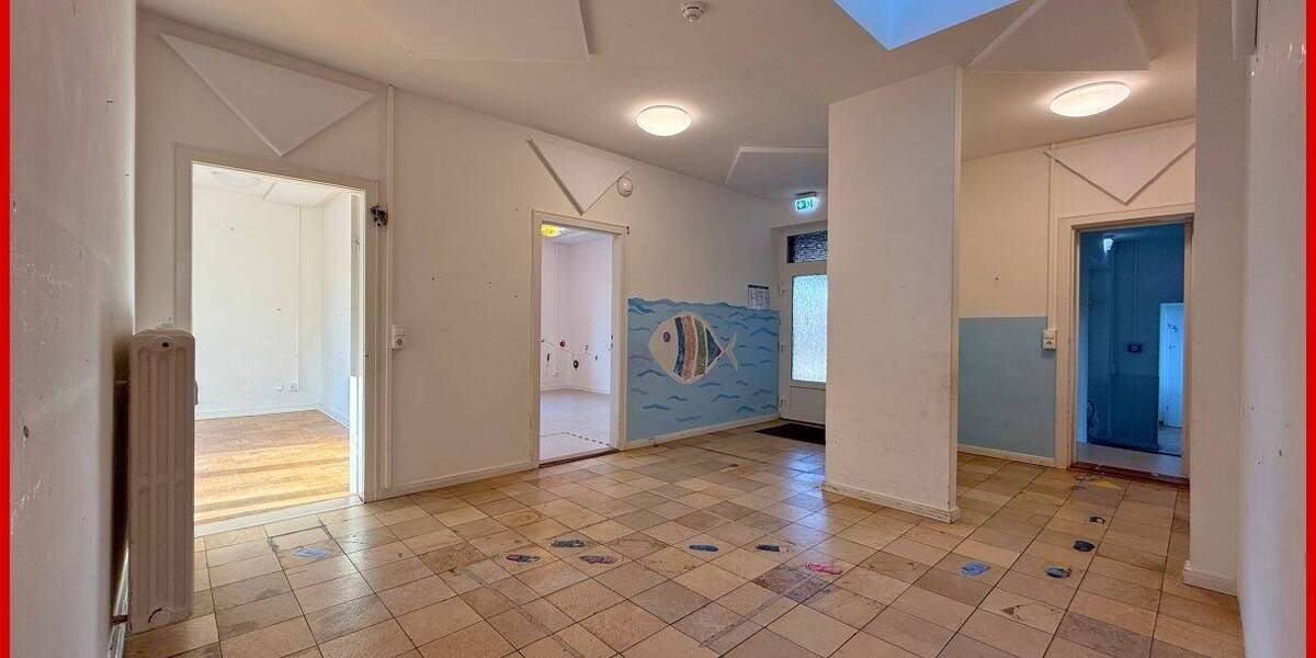 Einfamilienhaus Schleswig - 9 Zimmer, 259 m&sup2;, 275.000&euro; | Angebot:26029303