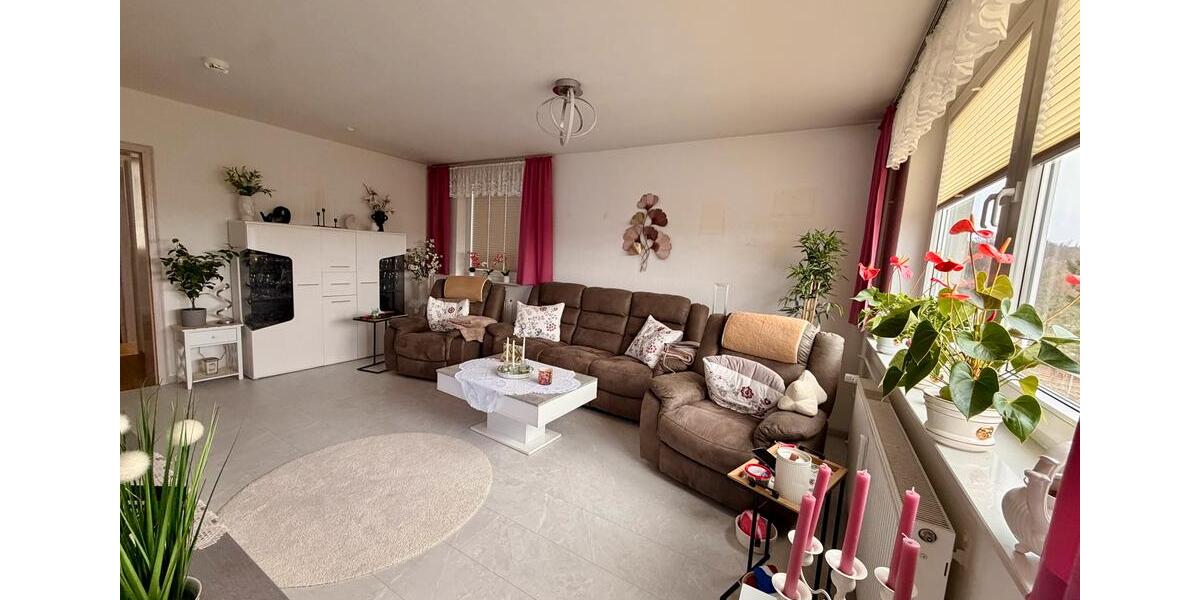 Etagenwohnung Borgstedt - 3 Zimmer, 80 m&sup2;, 1.080&euro; | Angebot:25271917