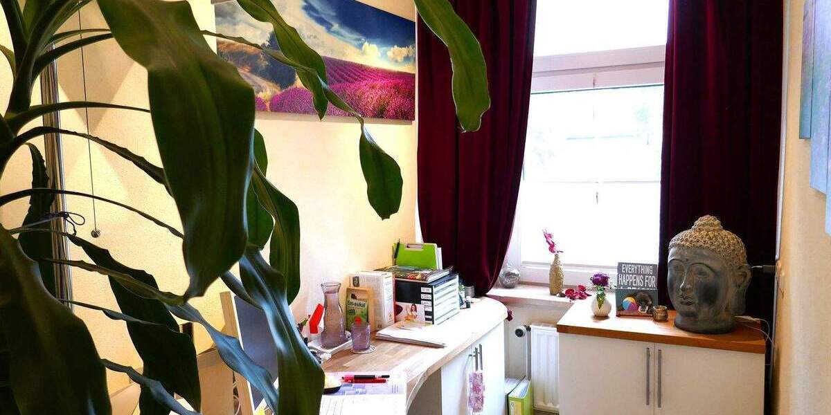 Etagenwohnung Rendsburg - 8 Zimmer, 160 m&sup2;, 229.000&euro; | Angebot:25700569