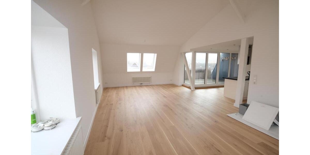 Dachgeschoßwohnung Eckernförde - 3 Zimmer, 117 m&sup2;, 1.950&euro; | Angebot:25921077