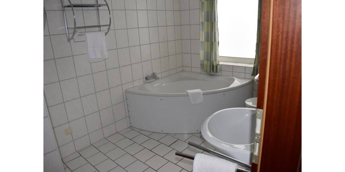 Gewerbeobjekt Schleswig - 5 Zimmer, 2.600.000&euro; | Angebot:25700018