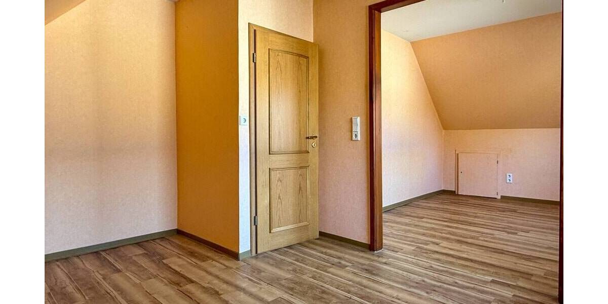 Mehrfamilienhaus, Wohnhaus Rantrum - 9 Zimmer, 242 m&sup2;, 319.000&euro; | Angebot:25984254