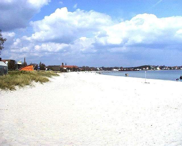 Doppelhaushälfte Rendsburg_Eckernförde_Kreis - 4 Zimmer, 101 m&sup2;, 360.000&euro; | Angebot:25698181