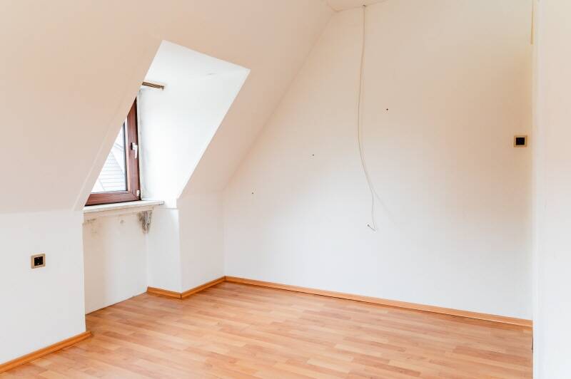 Mehrfamilienhaus, Wohnhaus Satrup Satrup - 6 Zimmer, 112 m&sup2;, 195.000&euro; | Angebot:26470482