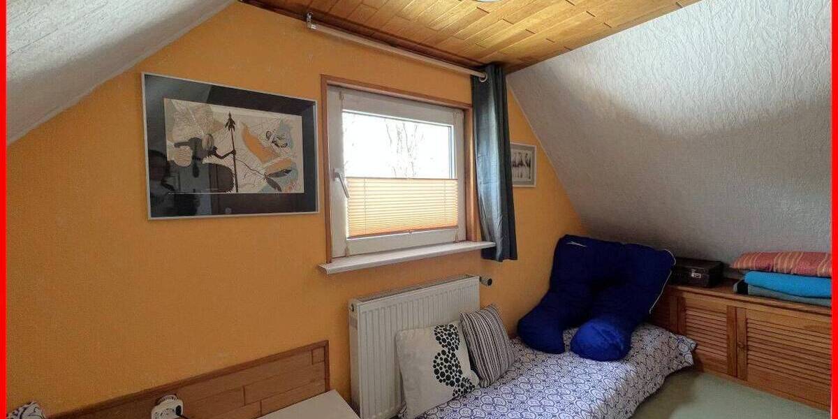 Einfamilienhaus Schleswig - 5 Zimmer, 140 m&sup2;, 215.000&euro; | Angebot:25705479