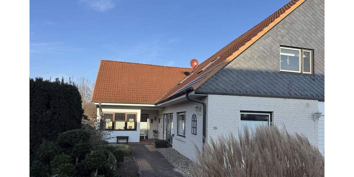 Einfamilienhaus Tarp - 8 Zimmer, 293 m&sup2;, 550.000&euro; | Angebot:25706569