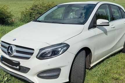 Mercedes-Benz B 180 221.000 km 9.200 &euro; Bergenhusen 24861